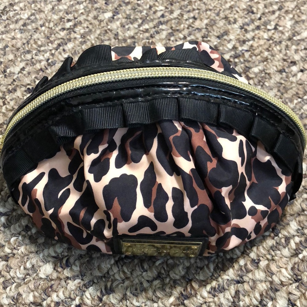 Betsey Johnson make up bag